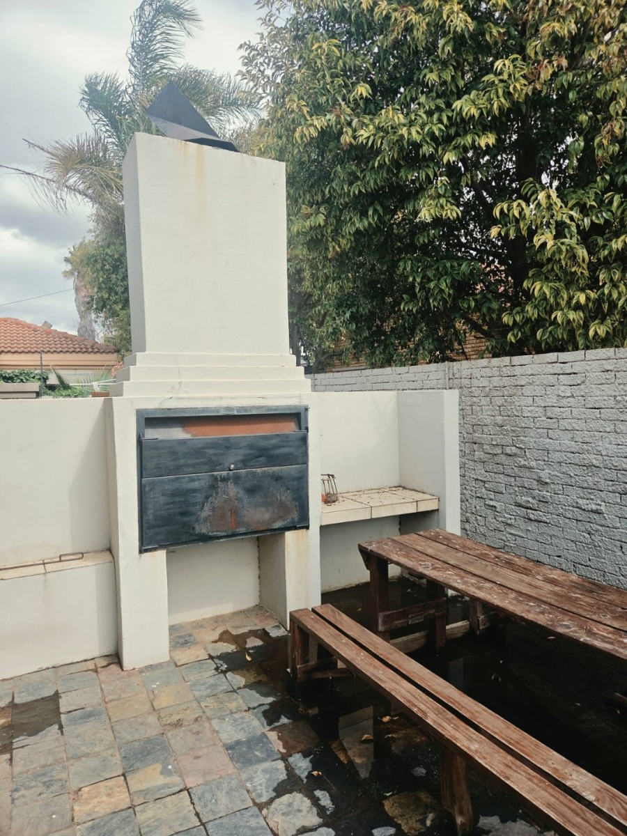 3 Bedroom Property for Sale in Flimieda North West